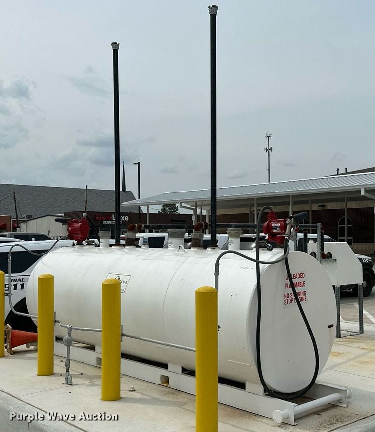 image for item MB9654 Hall Tank Co.  fuel tank