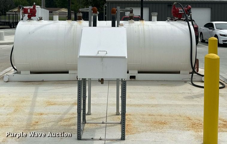 image for item MB9654 Hall Tank Co.  fuel tank