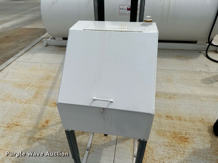 image for item MB9654 Hall Tank Co.  fuel tank