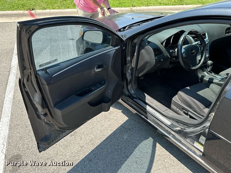 image for item MB9656 2011 Chevrolet Malibu LT