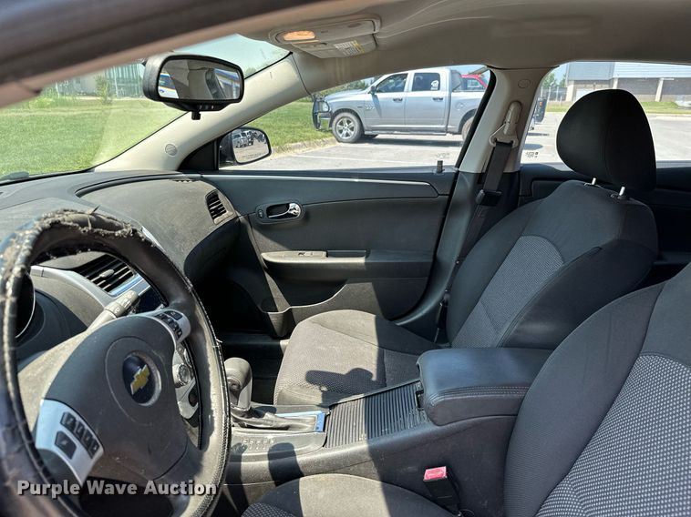 image for item MB9656 2011 Chevrolet Malibu LT