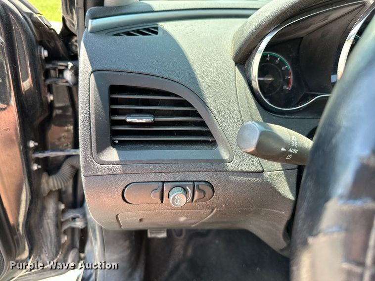 image for item MB9656 2011 Chevrolet Malibu LT