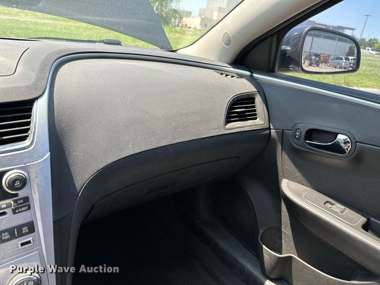 image for item MB9656 2011 Chevrolet Malibu LT