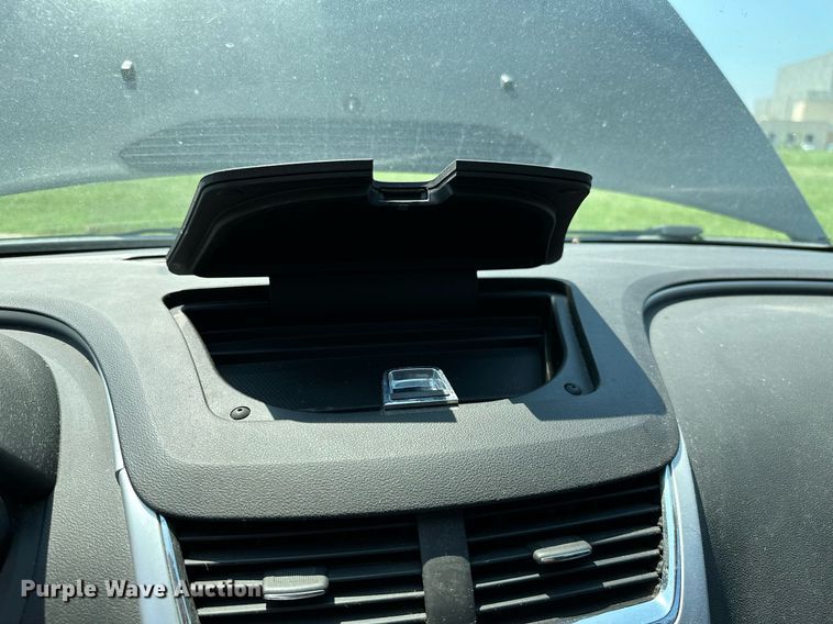 image for item MB9656 2011 Chevrolet Malibu LT