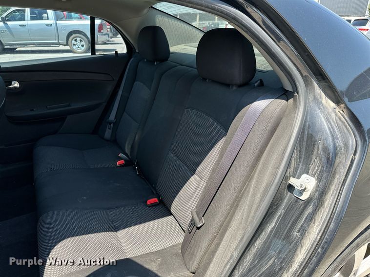 image for item MB9656 2011 Chevrolet Malibu LT