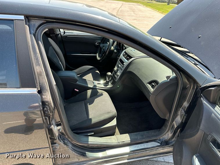 image for item MB9656 2011 Chevrolet Malibu LT