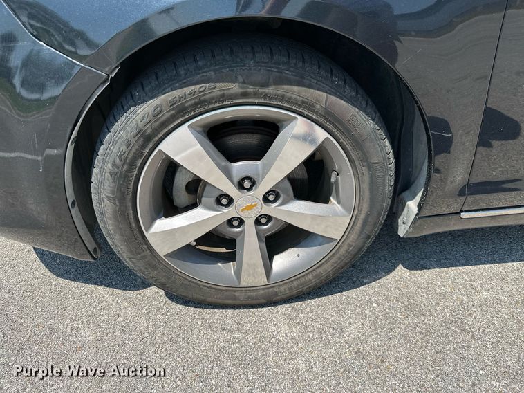 image for item MB9656 2011 Chevrolet Malibu LT