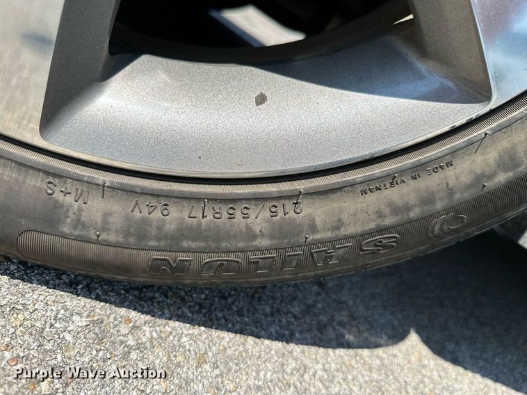 image for item MB9656 2011 Chevrolet Malibu LT