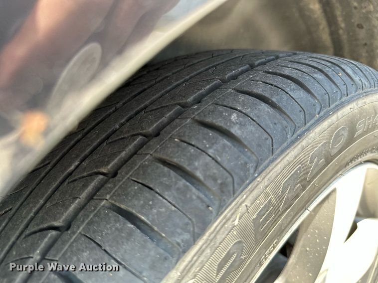 image for item MB9656 2011 Chevrolet Malibu LT