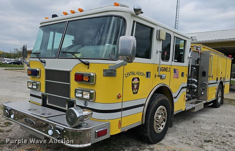 image for item MB9991 1999 Pierce Tilt Cab  pumper fire truck