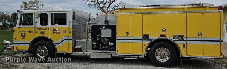 image for item MB9991 1999 Pierce Tilt Cab  pumper fire truck