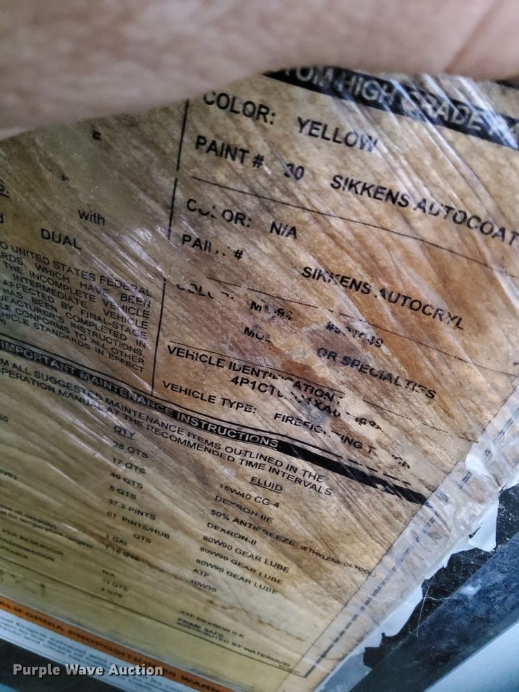 image for item MB9991 1999 Pierce Tilt Cab  pumper fire truck