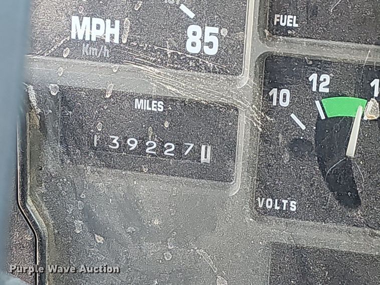 image for item MC9023 2002 International 2554  dump truck