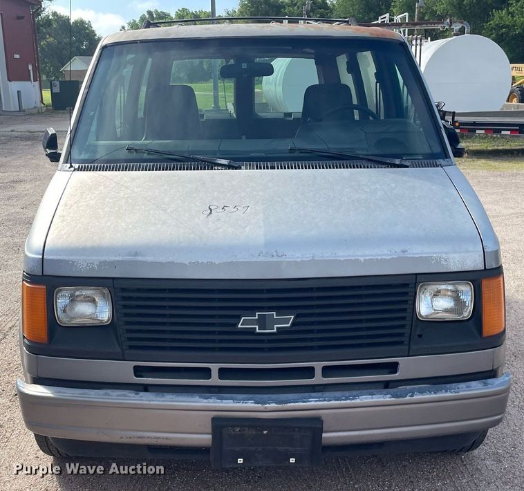 image for item ME9882 1991 Chevrolet Astro  van