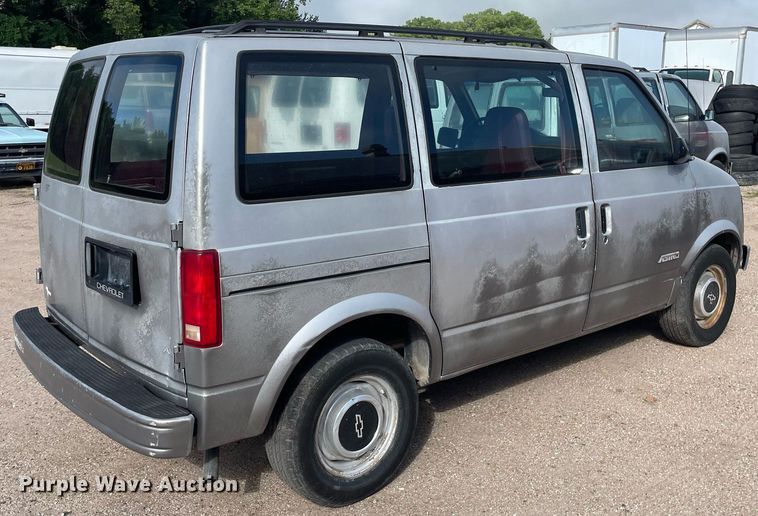 image for item ME9882 1991 Chevrolet Astro  van