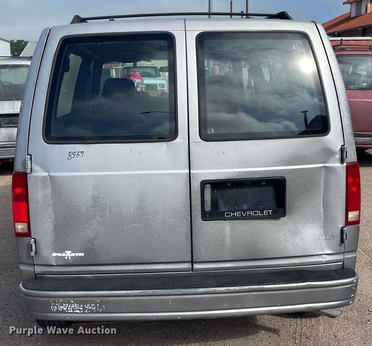 image for item ME9882 1991 Chevrolet Astro  van