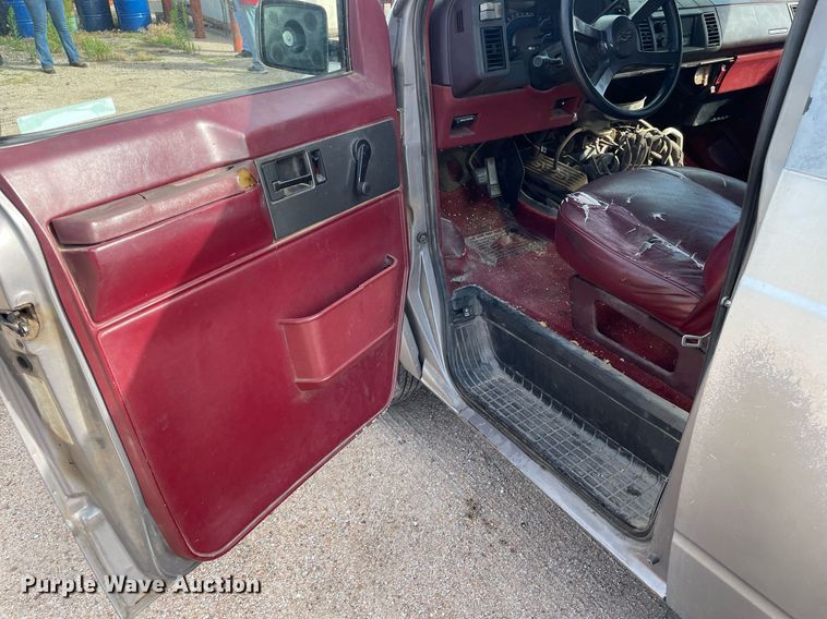 image for item ME9882 1991 Chevrolet Astro  van