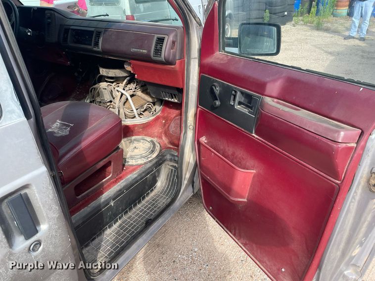 image for item ME9882 1991 Chevrolet Astro  van