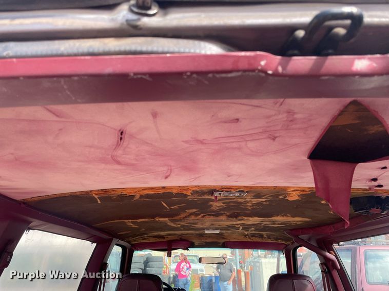 image for item ME9882 1991 Chevrolet Astro  van