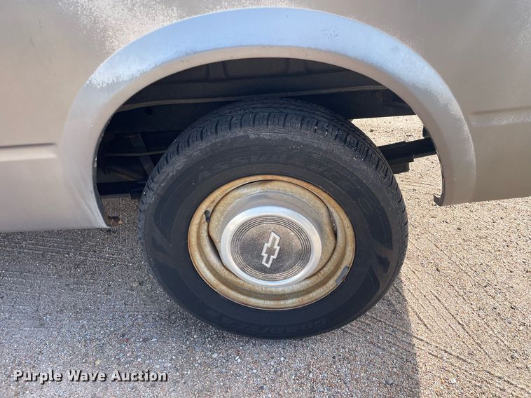 image for item ME9882 1991 Chevrolet Astro  van