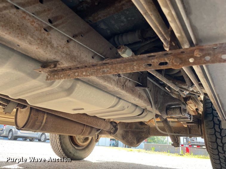 image for item ME9883 1997 Ford Club Wagon  van