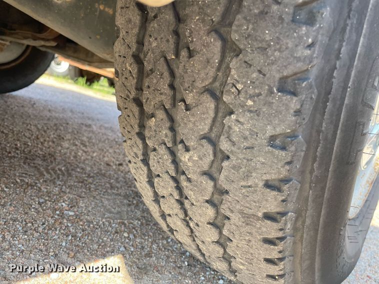 image for item ME9883 1997 Ford Club Wagon  van