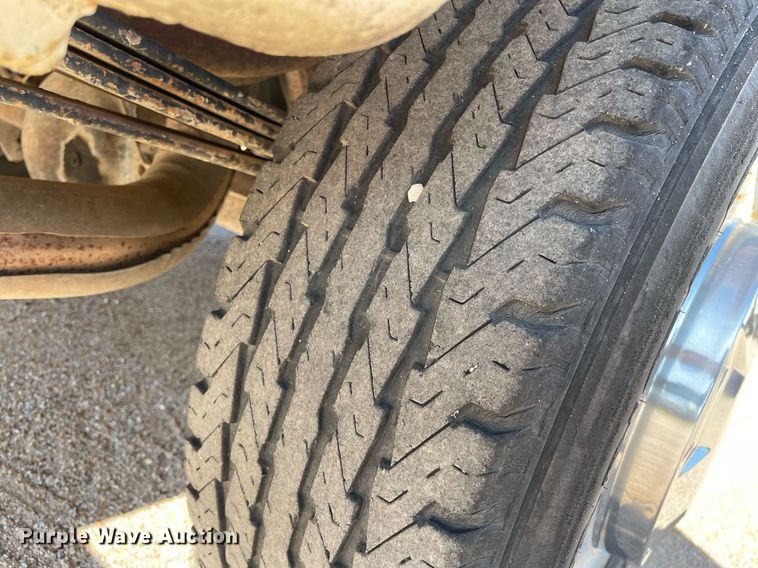 image for item ME9883 1997 Ford Club Wagon  van