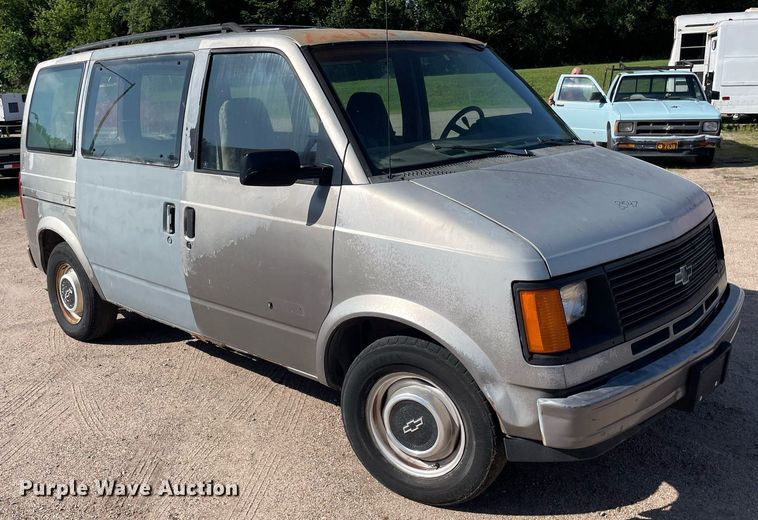 image for item ME9884 1991 Chevrolet Astro  van