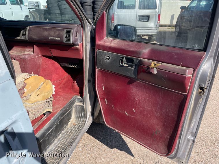 image for item ME9884 1991 Chevrolet Astro  van