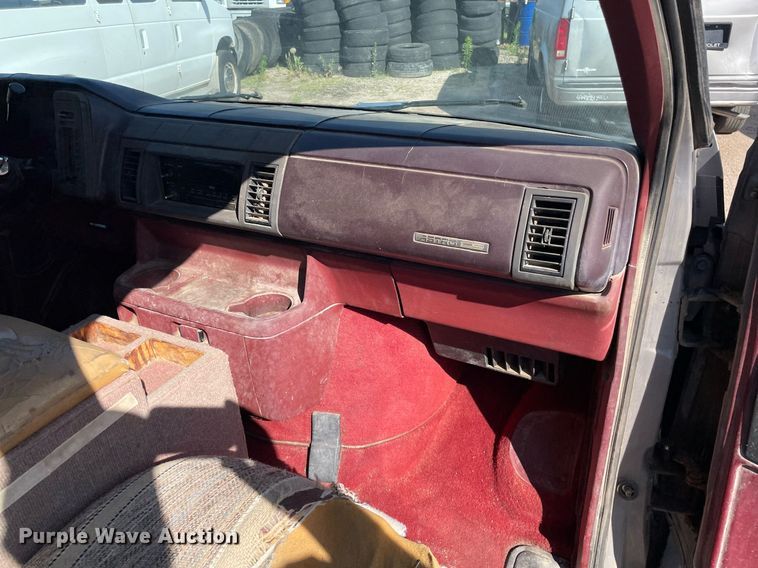 image for item ME9884 1991 Chevrolet Astro  van