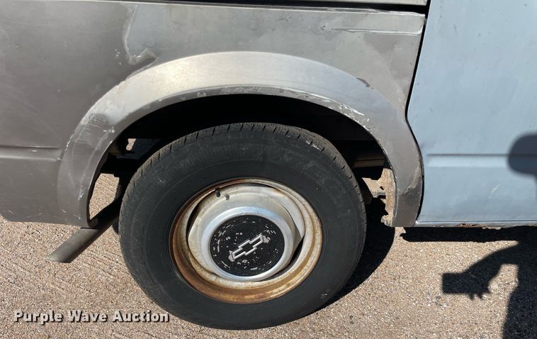 image for item ME9884 1991 Chevrolet Astro  van