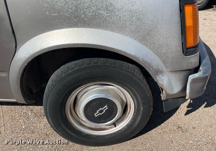 image for item ME9884 1991 Chevrolet Astro  van