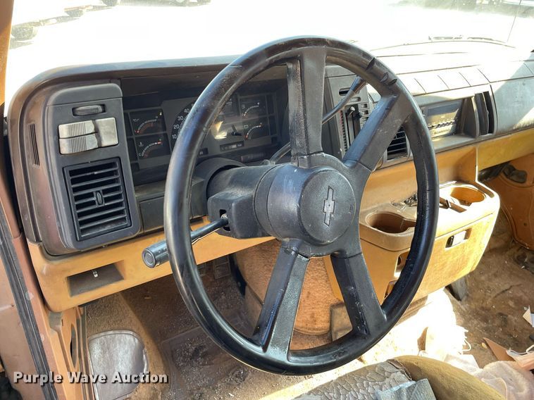 image for item ME9885 1991 Chevrolet Astro  van
