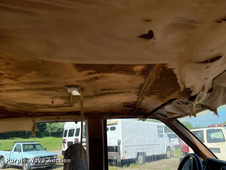 image for item ME9885 1991 Chevrolet Astro  van