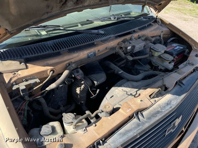 image for item ME9885 1991 Chevrolet Astro  van