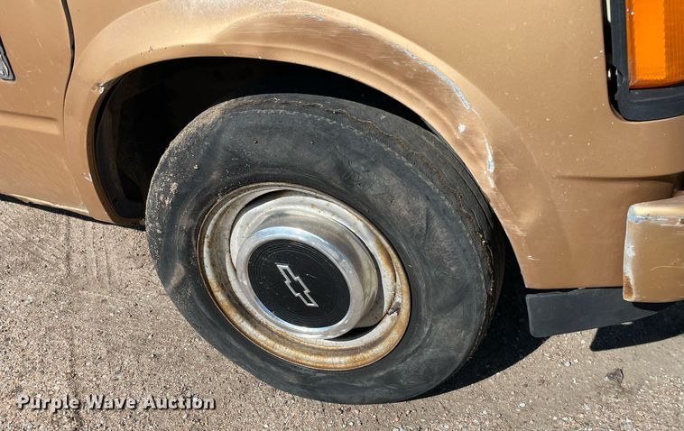 image for item ME9885 1991 Chevrolet Astro  van