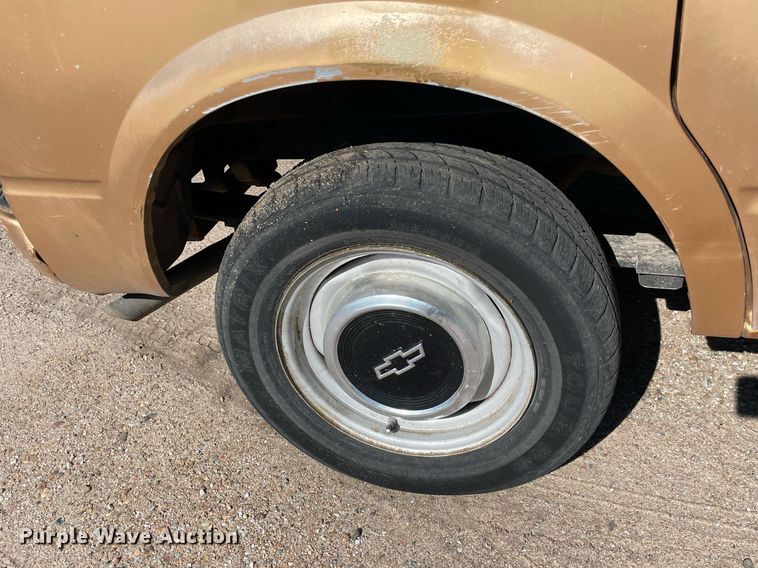 image for item ME9885 1991 Chevrolet Astro  van