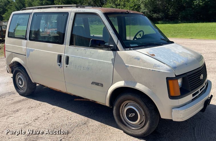 image for item ME9886 1991 Chevrolet Astro  van
