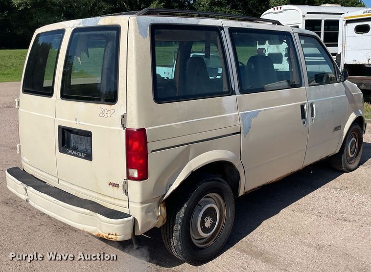 image for item ME9886 1991 Chevrolet Astro  van