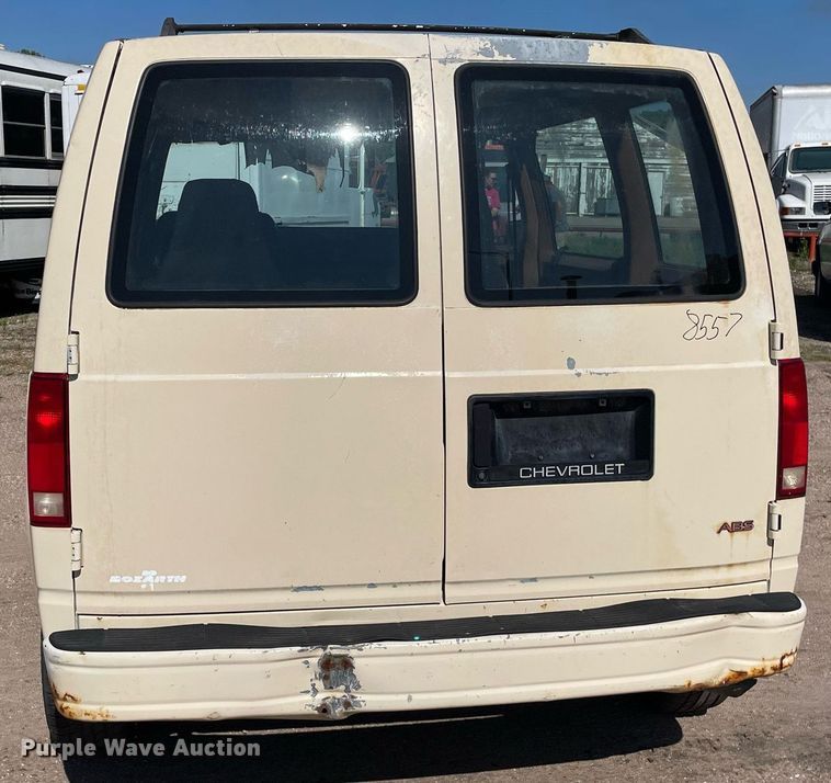 image for item ME9886 1991 Chevrolet Astro  van
