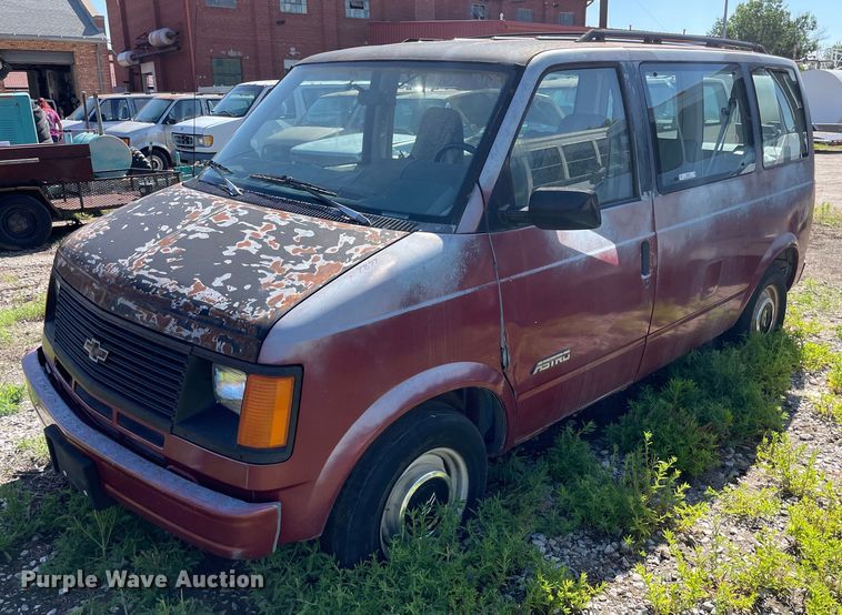 image for item ME9887 1991 Chevrolet Astro  van