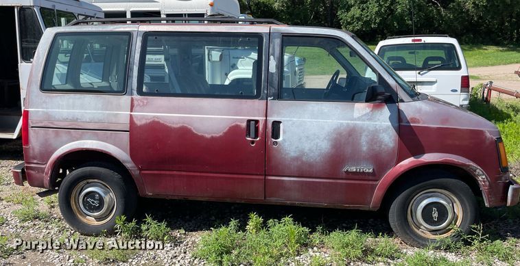 image for item ME9887 1991 Chevrolet Astro  van