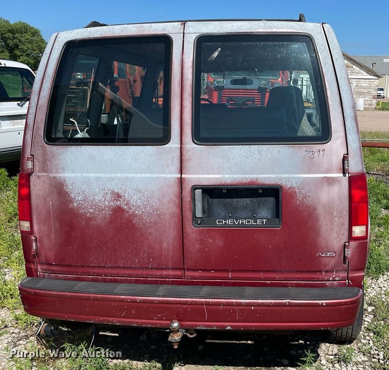 image for item ME9887 1991 Chevrolet Astro  van