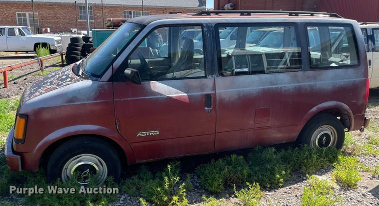 image for item ME9887 1991 Chevrolet Astro  van