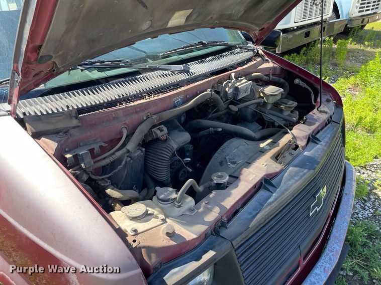 image for item ME9887 1991 Chevrolet Astro  van