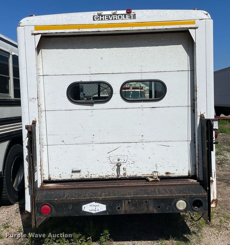 image for item ME9888 1979 Chevrolet Step Van 20  delivery van