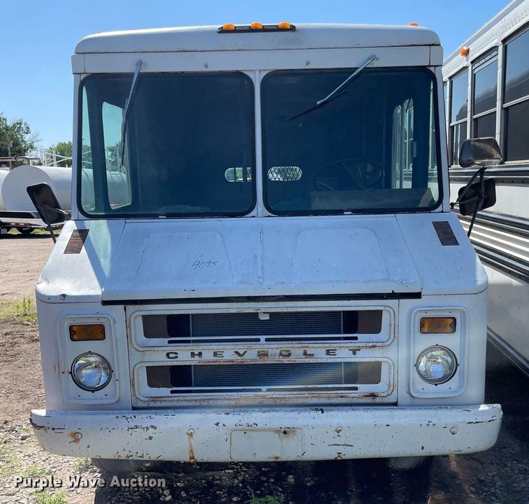 image for item ME9888 1979 Chevrolet Step Van 20  delivery van