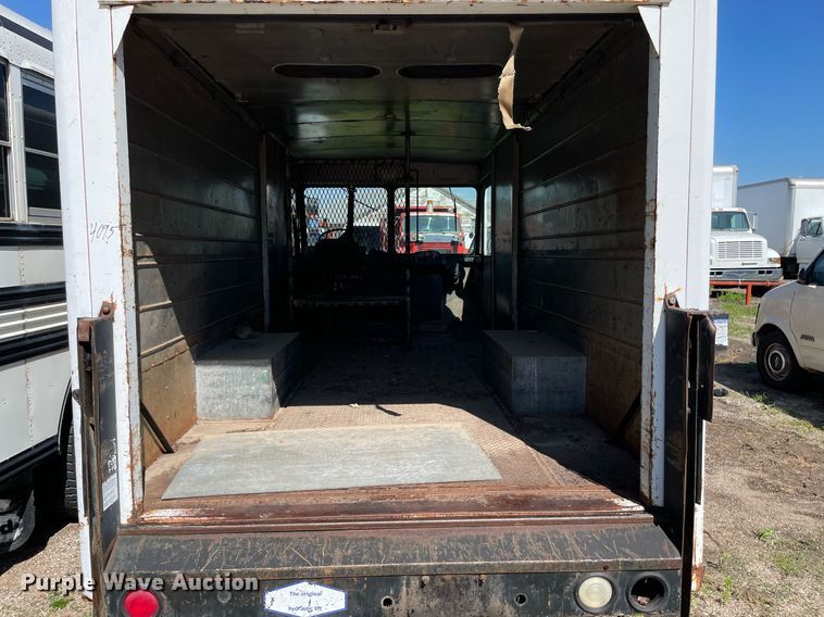 image for item ME9888 1979 Chevrolet Step Van 20  delivery van