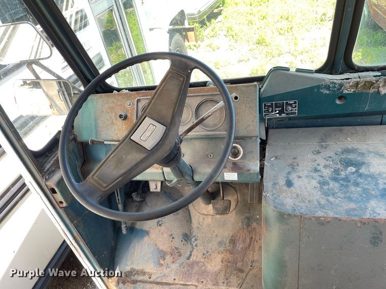 image for item ME9888 1979 Chevrolet Step Van 20  delivery van