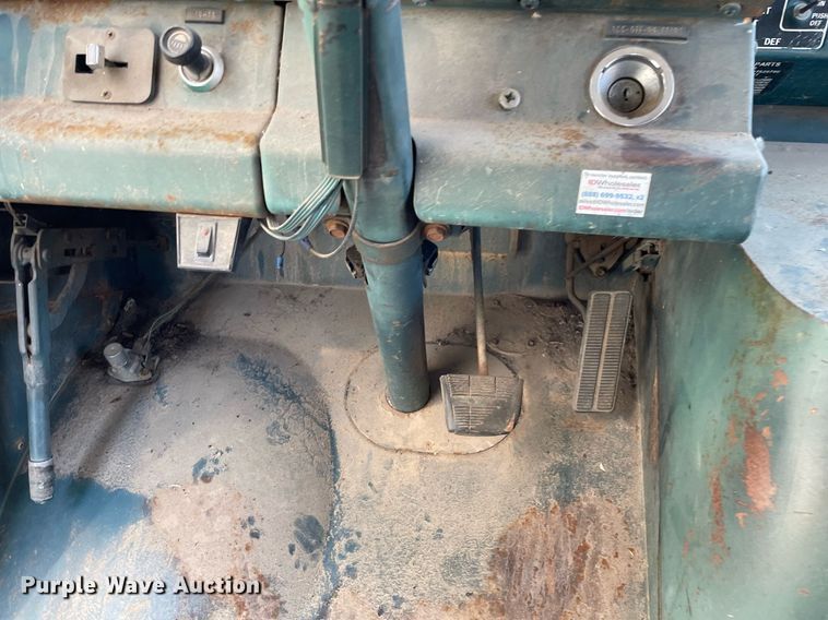 image for item ME9888 1979 Chevrolet Step Van 20  delivery van